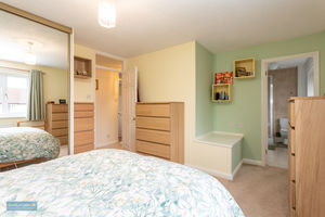 Bedroom- click for photo gallery